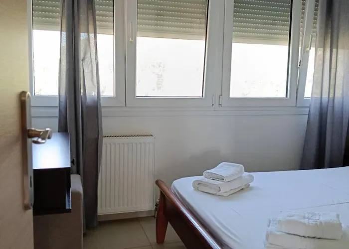 Iraklitsa Teo 公寓 *